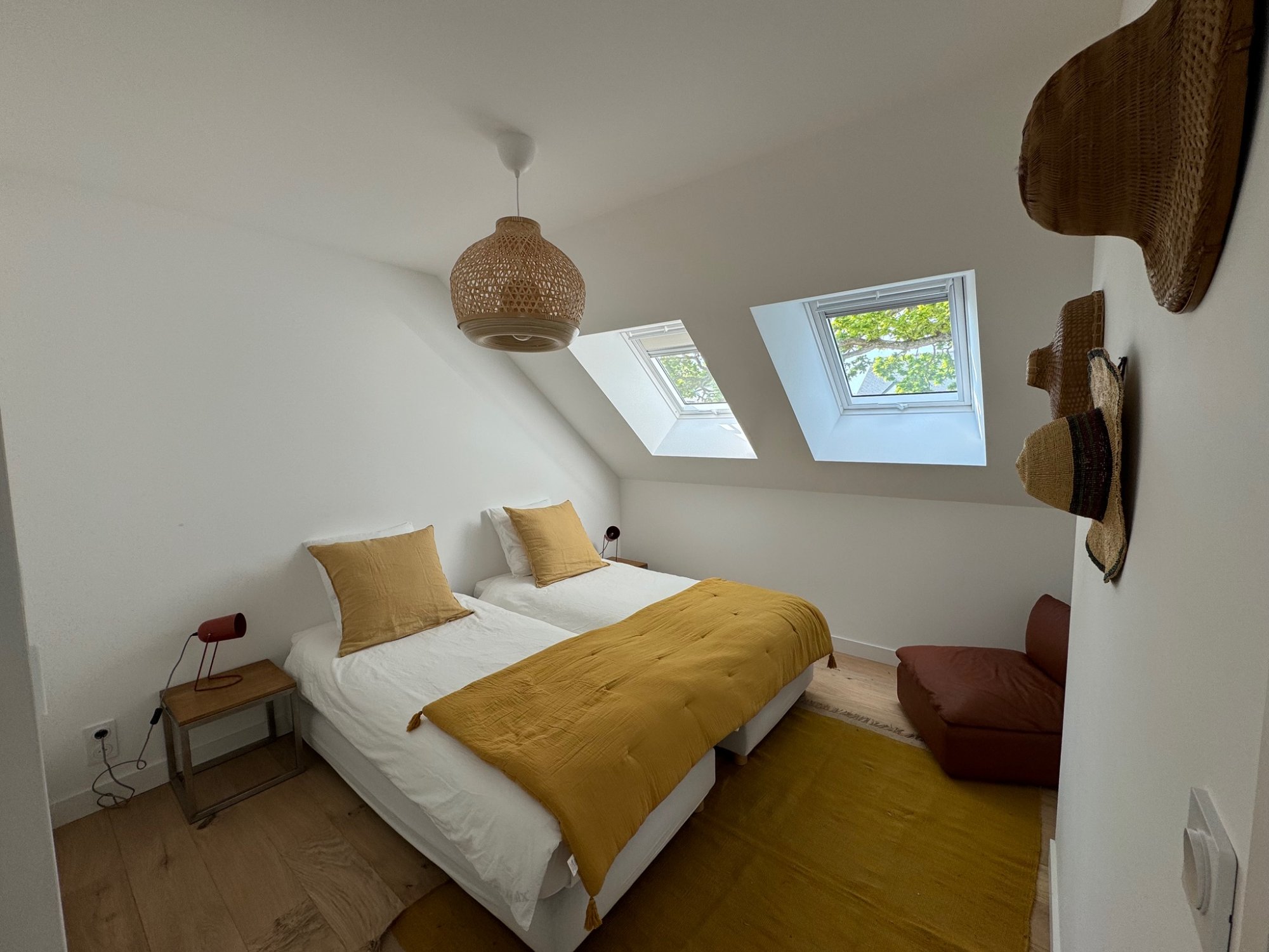 Chambre sous les arbres